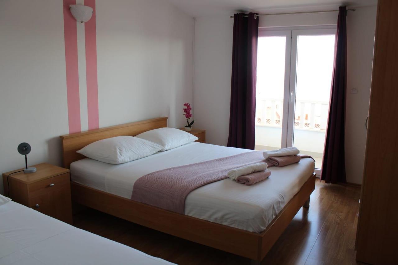 Apartments Renata Donji Seget Exterior foto