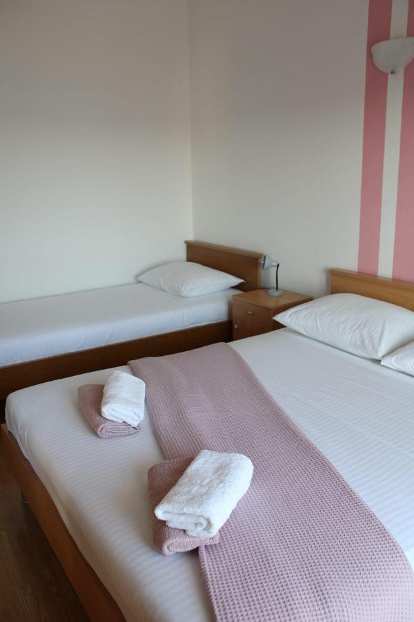 Apartments Renata Donji Seget Exterior foto
